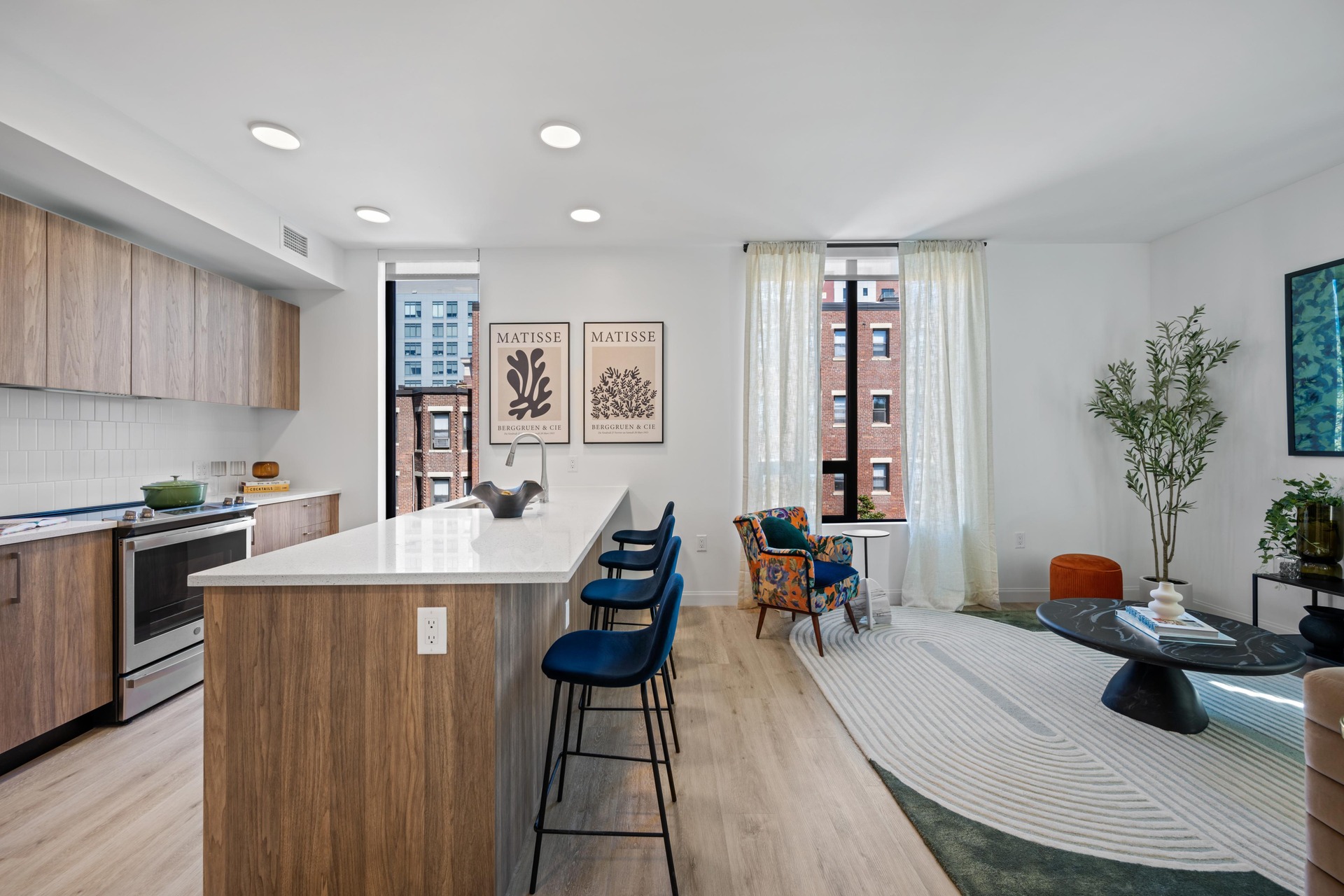 Living space seamlessly connected to the kitchen.